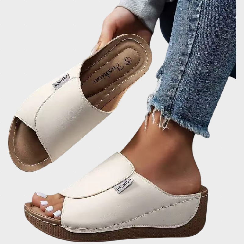 Bríd | Sandale clasice confortabile pentru plimbare Bríd