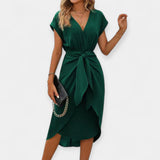 Malle | Lightweight and Elegant Green Midi Dress