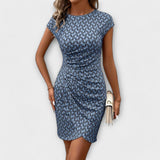 Patrícia | Elegant and feminine tulip dress with short sleeves