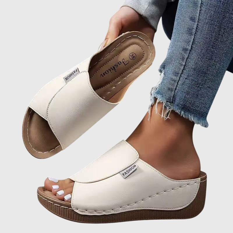 Bríd | Sandale clasice confortabile pentru plimbare Bríd