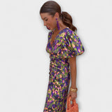 Vanessa | Rochie elegantă, cu decolteu în V și mânecă bufantă