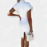 Dahlia | Elegant midi dress with short sleeves and a fitted silhouette