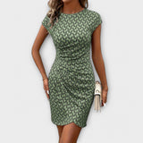 Patrícia | Elegant and feminine tulip dress with short sleeves
