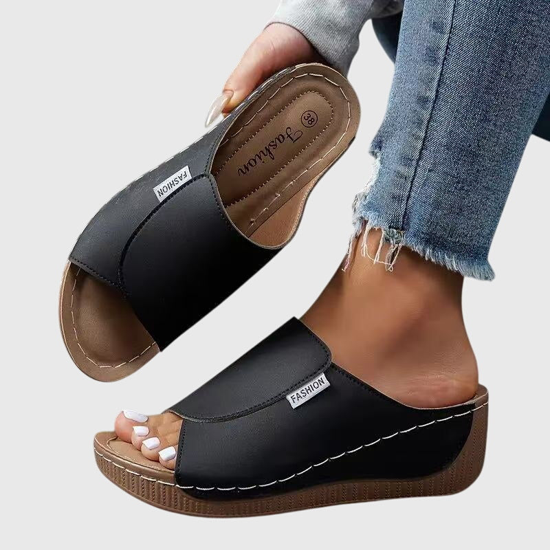 Bríd | Sandale clasice confortabile pentru plimbare Bríd
