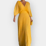 Anya | Pleated dress, with an elegant silhouette and graceful movement